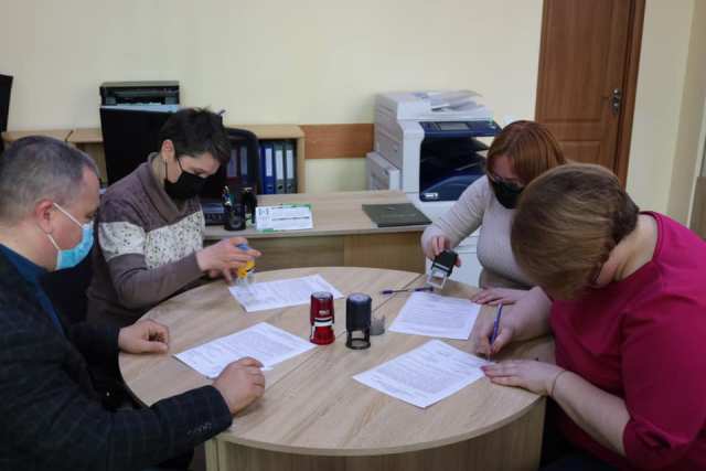 Червоноградська районна рада підписала Меморандум про співпрацю в межах реалізації проекту «Горна державності. Громадянська освіта молоді через державність»